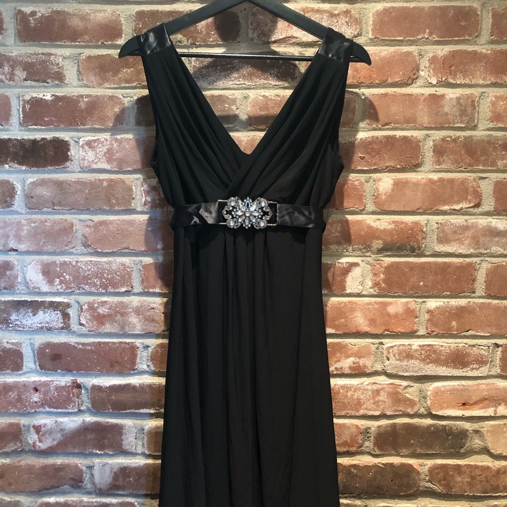 Women’s Dress w/ Belt